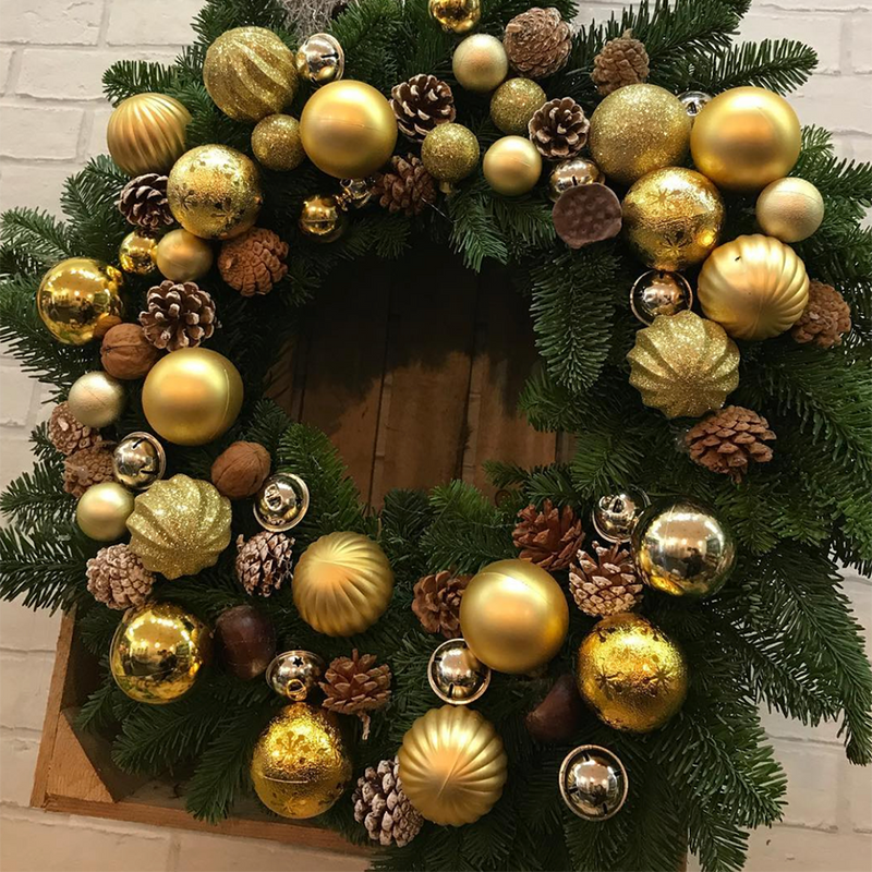 Wreath 10inch - Fresh Fir Decorated Christmas